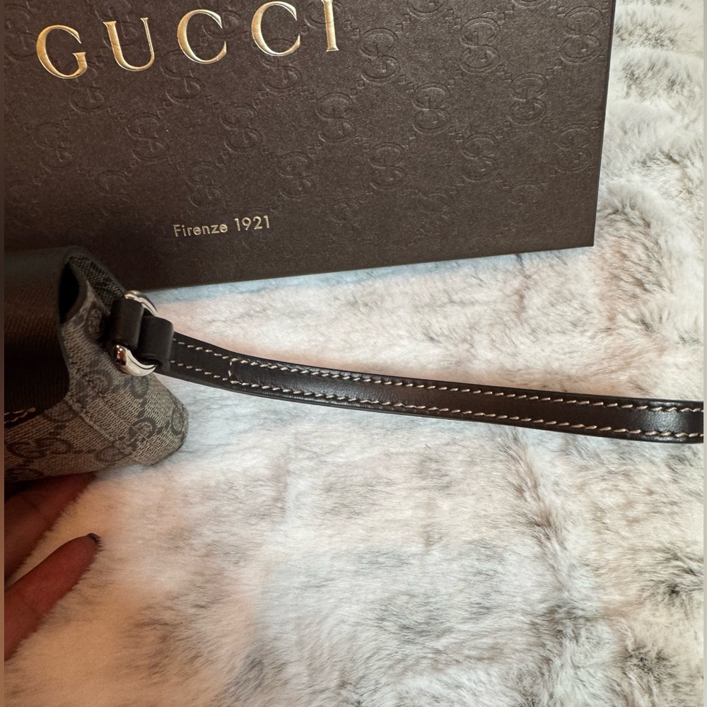Gucci GG Supreme Canvas Clutch – Brown | Unisex | Excellent Condition P0298 - Picture 4 of 12